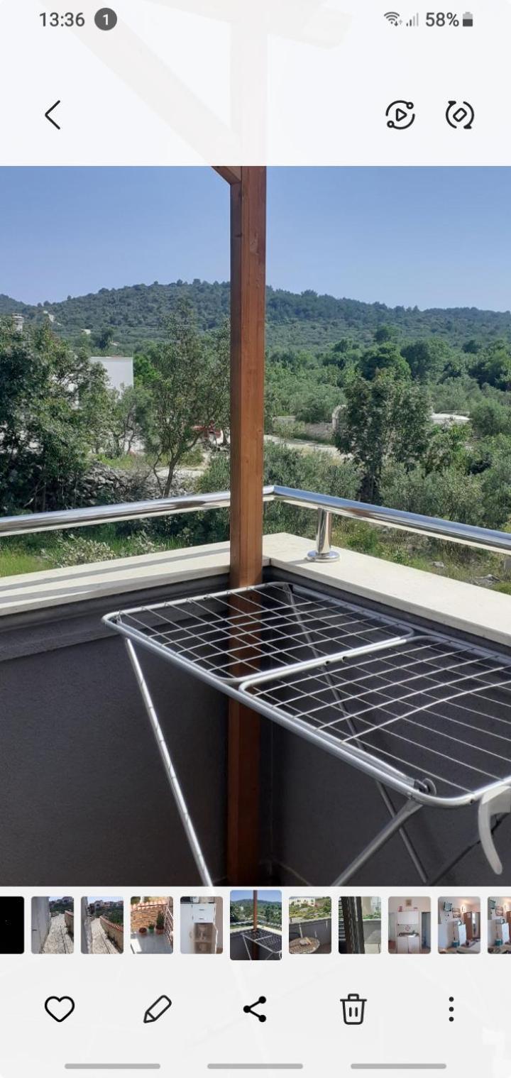 Villa Palfi Jezera Rom bilde